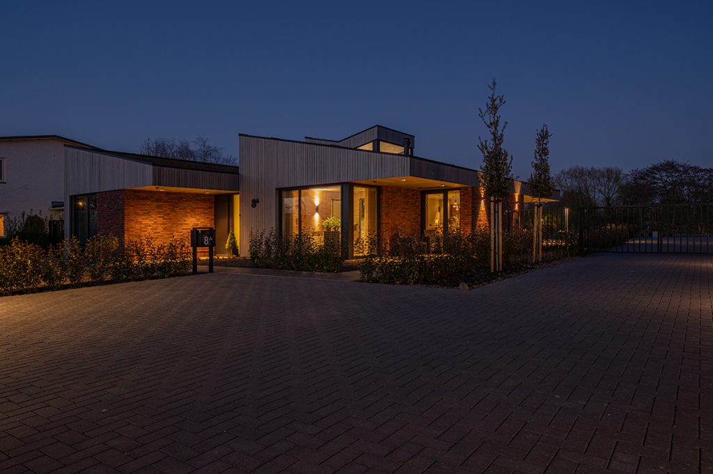 Exterieur avondfotografie woningfotograaf Joanke Louws