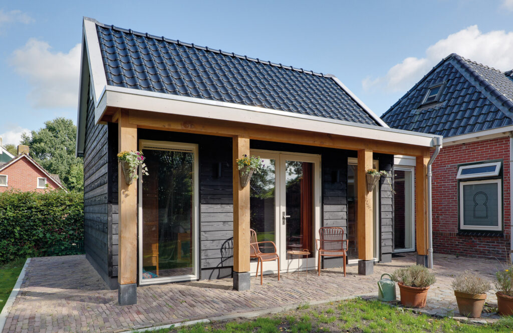 Aanbouw gastenverblijf Houtbouw Holland Objectenco