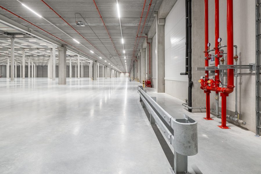 Bedrijfshal foto interieur